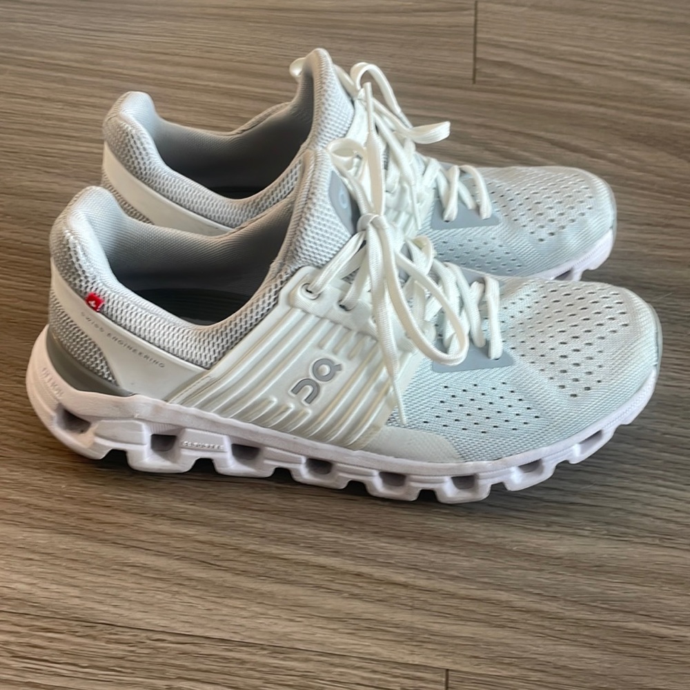ON Cloud cloudswift running shoes!